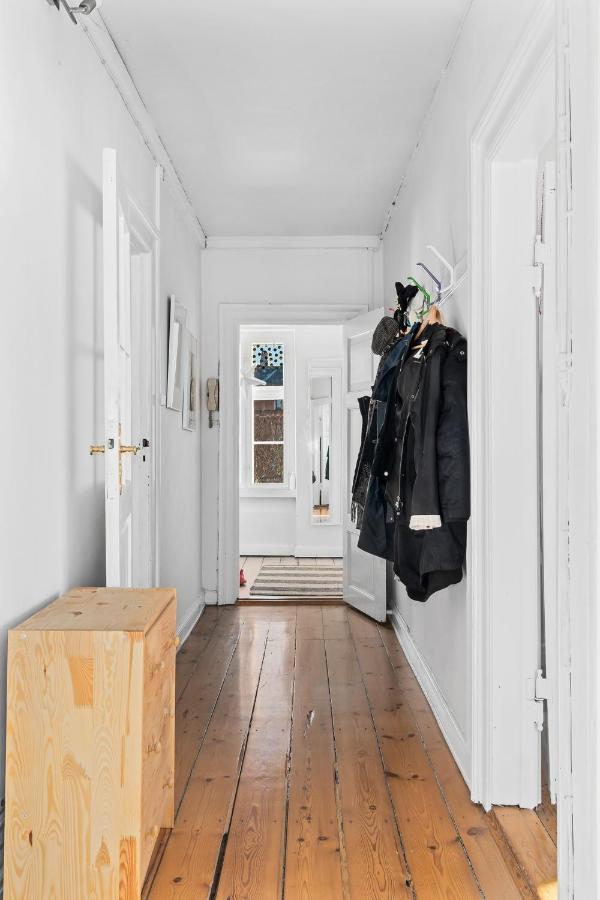 Hostel In Quiet White Hortensiavej 8 On Frederiksberg C
